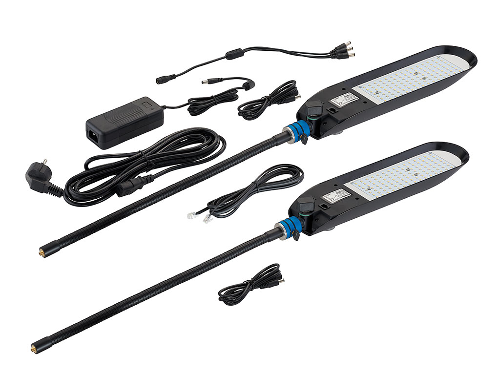 2 x Reprobeleuchtung mit flexiblen Armen und Kugelneiger